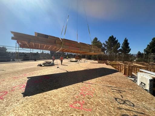 Floor cassette being crane-set on sunny day